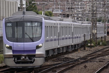 【メトロ】半蔵門線用18000系18101F鷺沼構内入れ替え