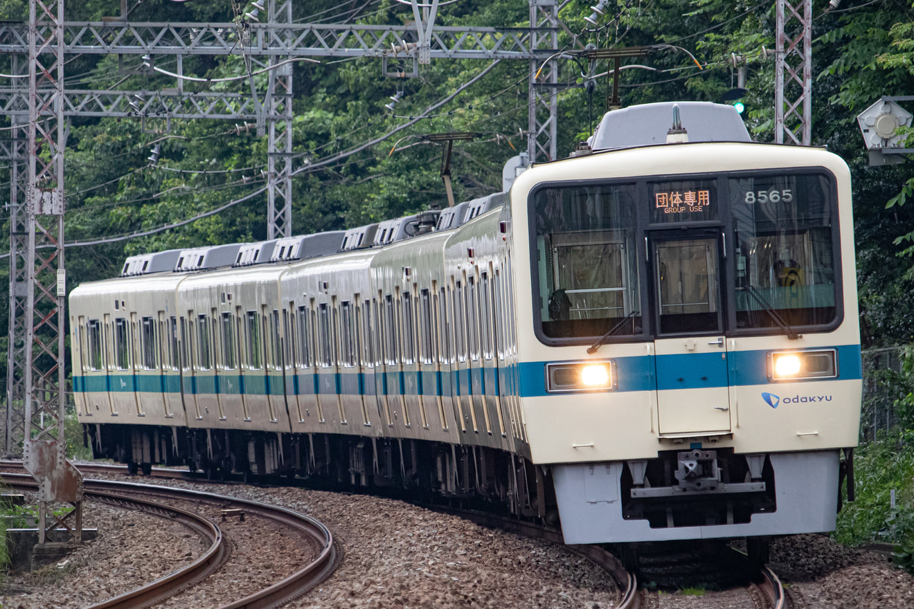 【小田急】8000形8265×6(8265F)を使用した団体専用列車の拡大写真