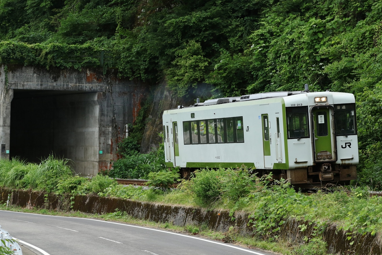 【JR東】キハ110-213郡山総合車両センター入場の拡大写真