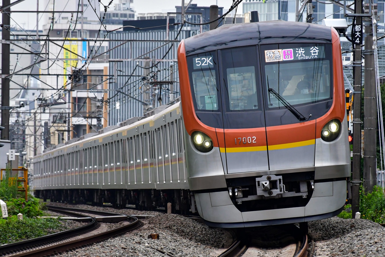 【メトロ】17000系17102F代走運用で特急渋谷行に充当の拡大写真