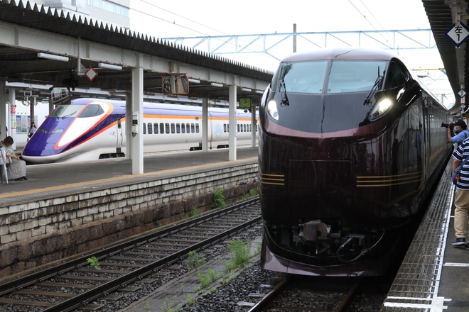 【JR東】E655系「なごみで行く仙山線の旅」を不明で撮影した写真