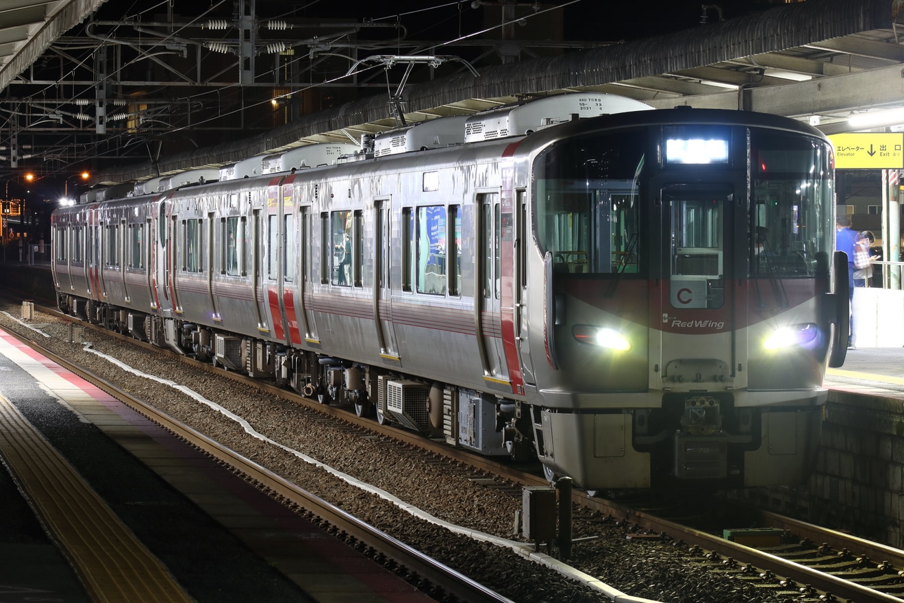 【JR西】227系S15編成下関総合車両所出場回送の拡大写真