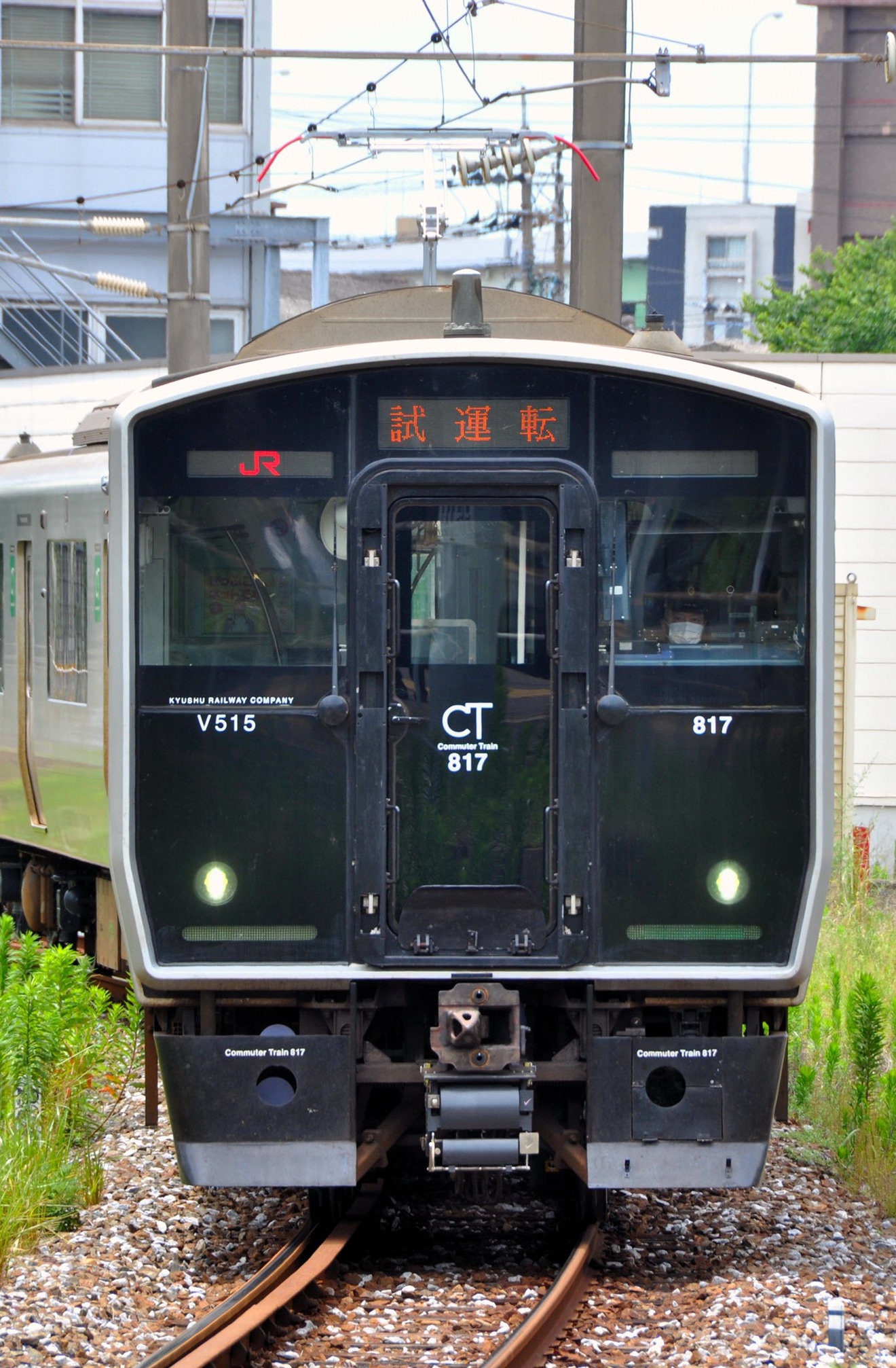 【JR九】817系VT515編成となり小倉総合車両センター出場の拡大写真