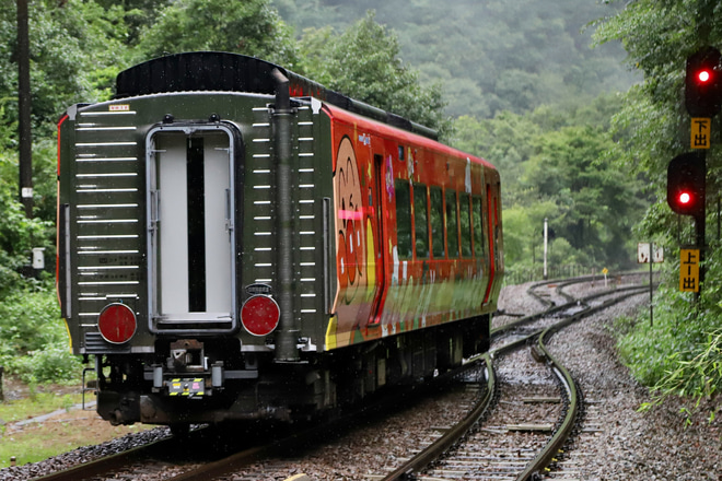【JR四】2700系2703号『あかいアンパンマン列車』が多度津工場出場