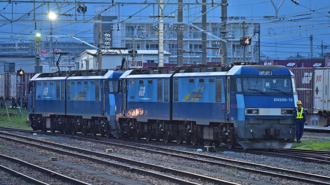 【JR貨】EH200-12が5461レで南松本へを南松本駅で撮影した写真