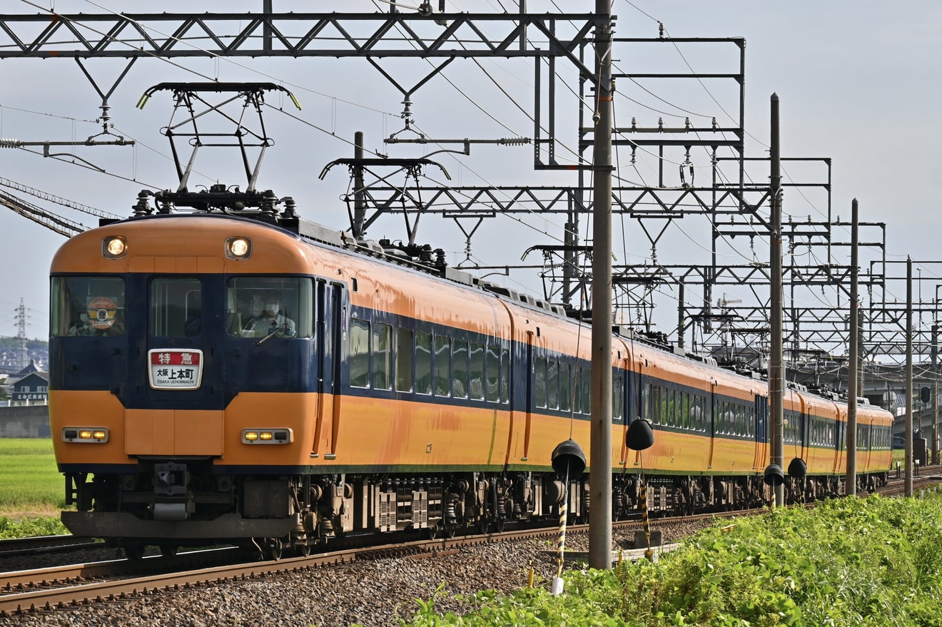 【近鉄】12200系スナックカーを用いた臨時名阪特急の拡大写真