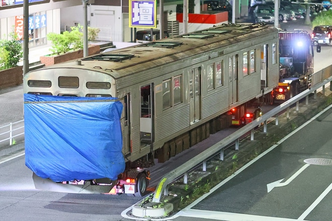 【東急】8500系8628F長津田車両工場から陸送を不明で撮影した写真