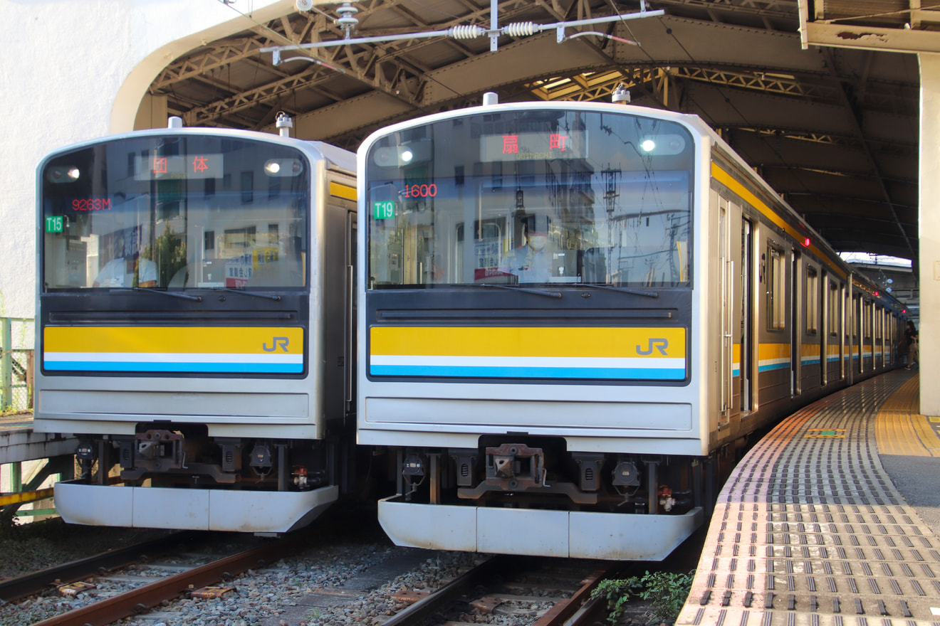 【JR東】「貸切列車で行く夜の鶴見線探訪 港湾・工場夜景の旅」の拡大写真