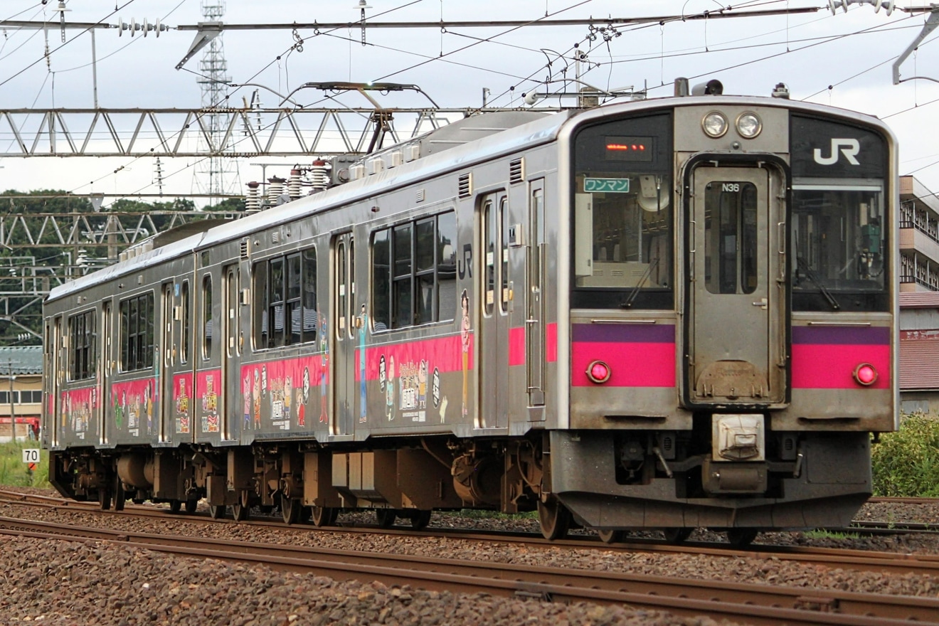 【JR東】クレヨンしんちゃんラッピング電車運行開始の拡大写真