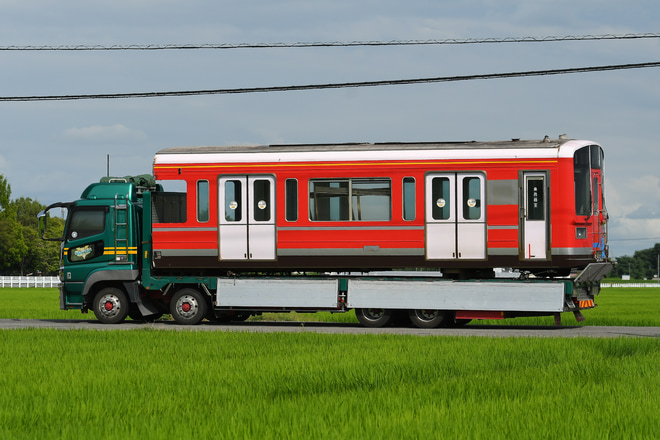 【小田急】1000形1060F(1060×4)新宿方2両 廃車・搬出