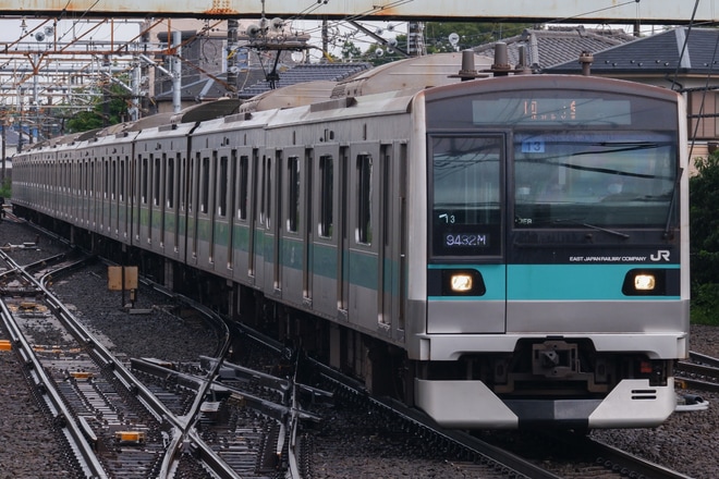 【JR東】E233系マト13編成 長野総合車両センター入場を豊田駅で撮影した写真