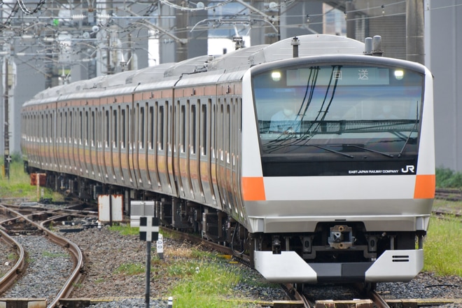 【JR東】E233系T7編成大宮総合車両センター出場回送を大宮駅で撮影した写真