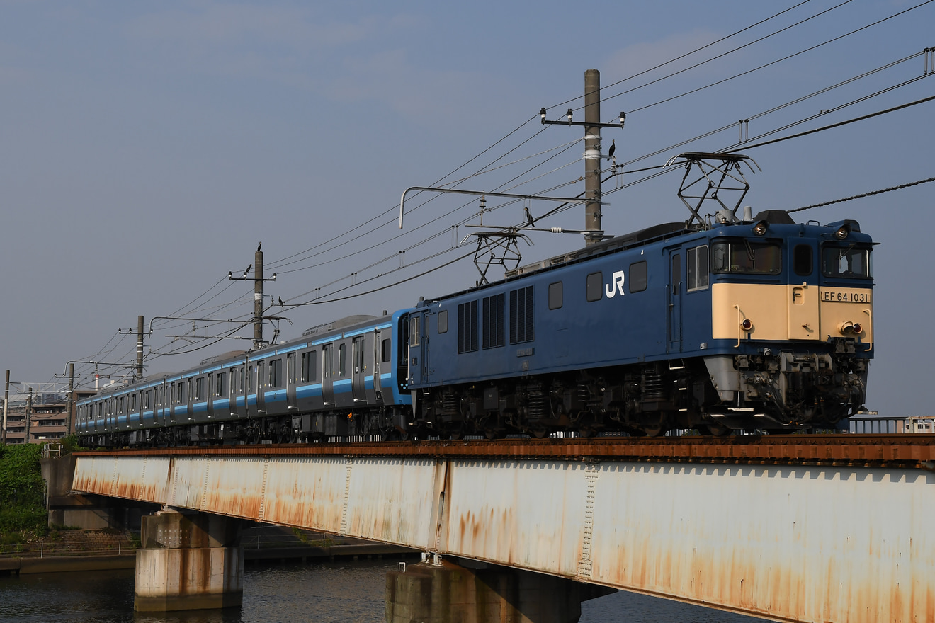 【JR東】E131系G-03編成配給輸送の拡大写真