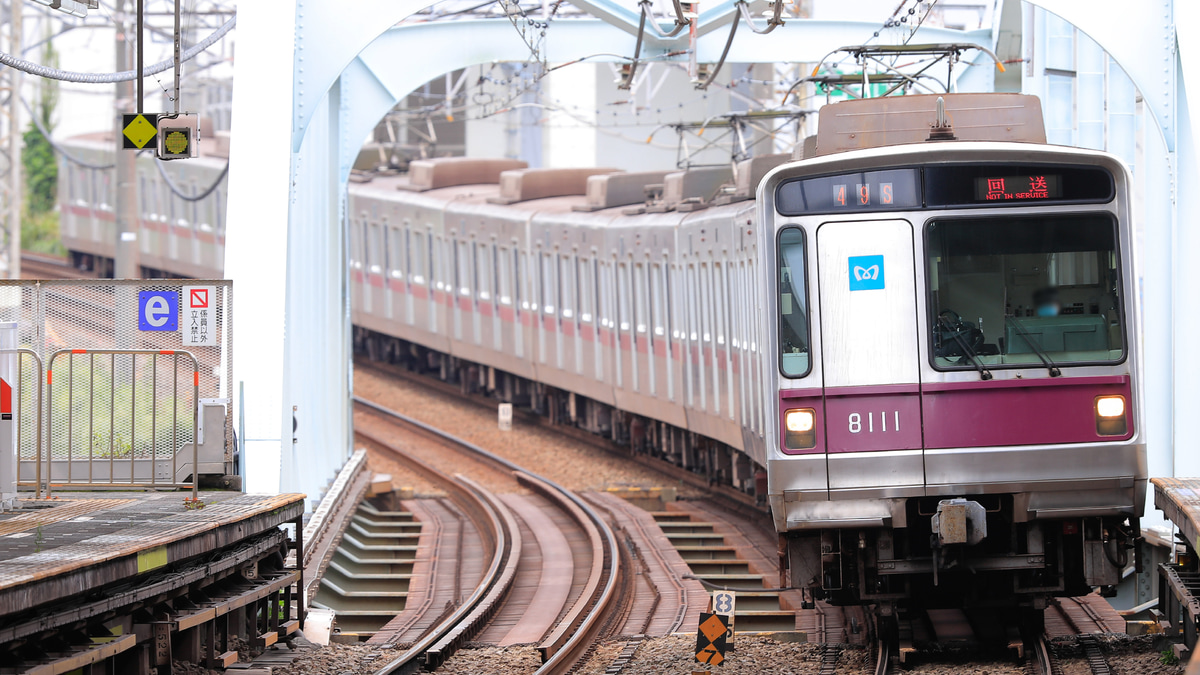 メトロ】8000系8111F廃車回送 |2nd-train鉄道ニュース