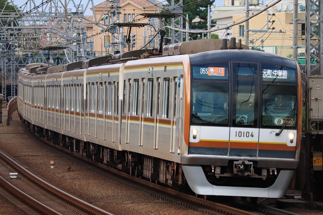 【メトロ】10000系10104Fが8連で運用にを多摩川駅で撮影した写真