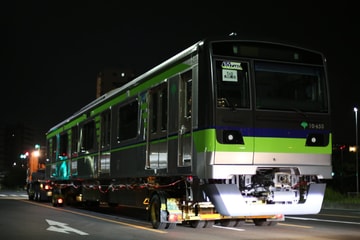 【都営】10-300形10-650編成総合車両製作所から陸送