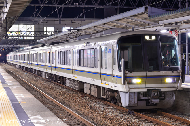 【JR西】221系B18編成宮原支所へ疎開回送を東加古川駅で撮影した写真