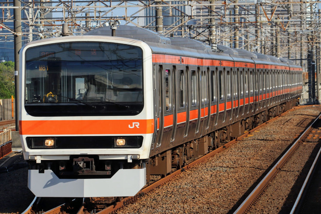 【JR東】209系M81編成東京総合車両センター出場回送を新習志野駅で撮影した写真