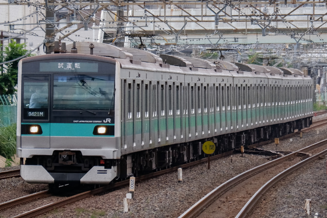 【JR東】E233系2000番台マト6編成による綾瀬運輸区乗務員訓練を柏駅で撮影した写真