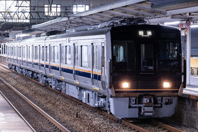 【JR西】207系S43編成網干総合車両所出場回送を東加古川駅で撮影した写真