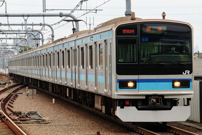 【JR東】E231系K2編成車輪転削回送を東小金井駅で撮影した写真