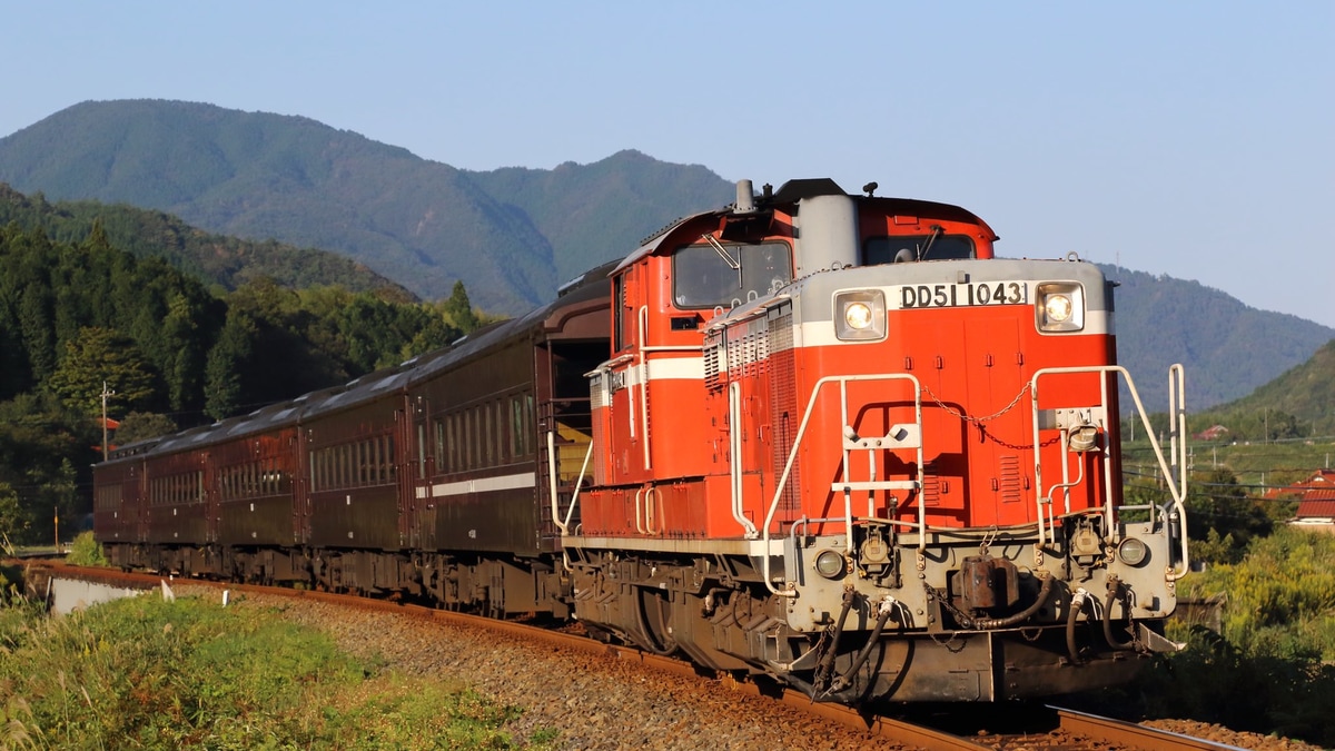 高質で安価 JR西】DD51-1043牽引の35系5両の編成で山口線乗務員訓練 |2nd コレクション