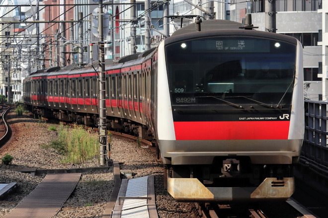 【JR東】E233系ケヨ509編成東京総合車両センター入場回送を恵比寿駅で撮影した写真