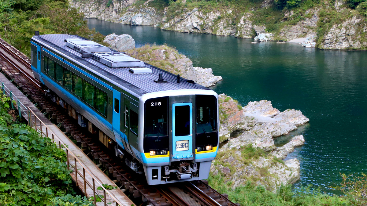 JR四】2000系気動車2118号車が検査を終えて多度津工場出場 |2nd-train