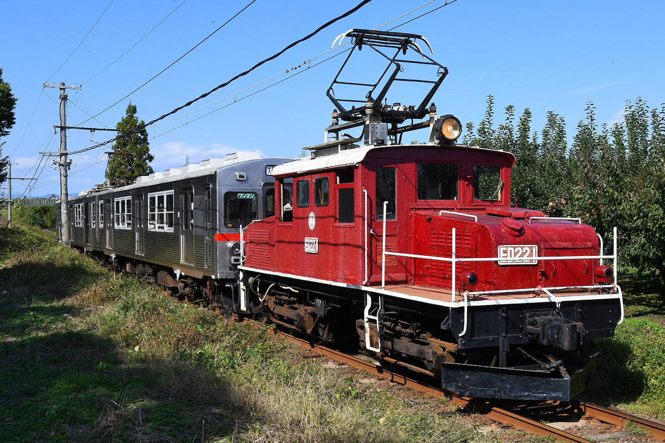 【弘南】大正生まれの電気機関車ED221牽引の特別列車体験 日帰りツアーの拡大写真