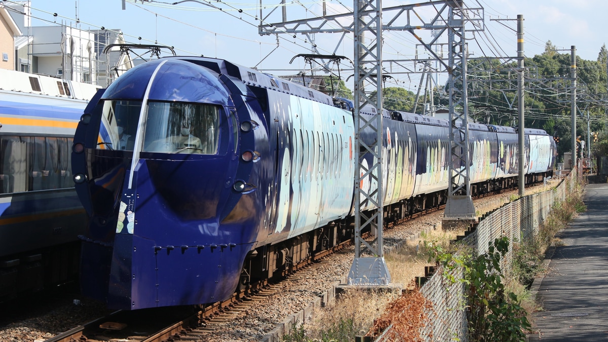 南海】特急「ラピート」すみっコぐらしラッピング電車が和歌山港へ