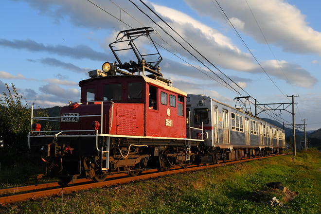 【弘南】大正生まれの電気機関車ED221牽引の特別列車体験 日帰りツアーを石川プール前～石川間で撮影した写真