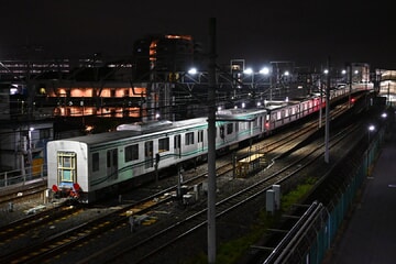 【メトロ】南北線9000系増結車の2両が新木場車両基地へ