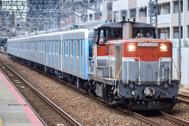 【西武】40000系40157F甲種輸送を摩耶駅で撮影した写真