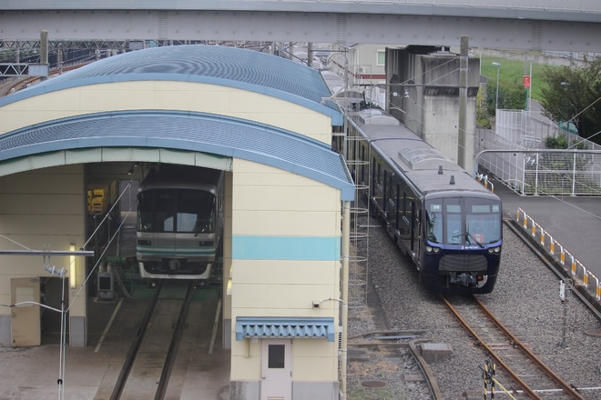 【相鉄】21000系21101×8(21101F)が埼玉高速鉄道線へを浦和美園車両基地で撮影した写真