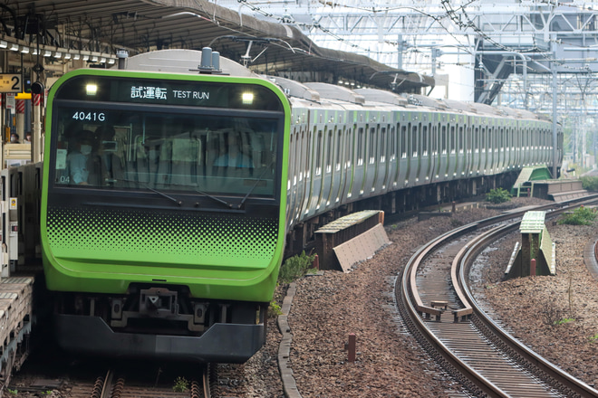 【JR東】E235系トウ04編成乗務員訓練を五反田駅で撮影した写真