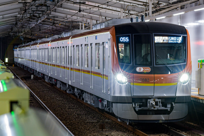 【メトロ】17000系17182Fが営業運転開始を綱島駅で撮影した写真