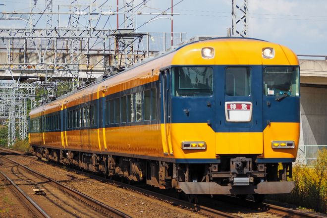 【近鉄】12200系NS39を使用した団体臨時列車を新田辺～興戸間で撮影した写真