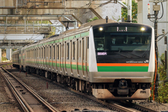 【JR東】E233系E-13編成東京総合車両センター入場回送を西大井駅で撮影した写真