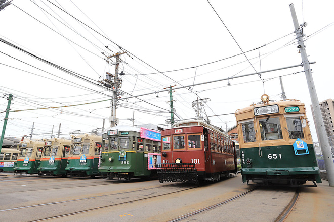 【広電】広島電鉄の貸切乗車を楽しむ日帰りバスツアー