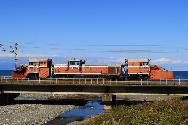 【あい鉄】DE15-1004糸魚川へラッセル試運転を越中宮崎～市振間で撮影した写真