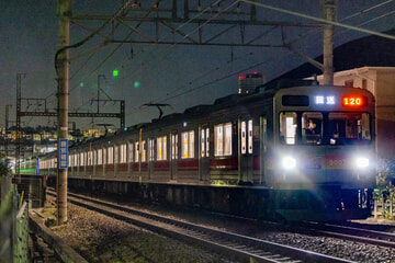 【メトロ】18000系18104Fの押上方5両が東急9000系牽引で回送