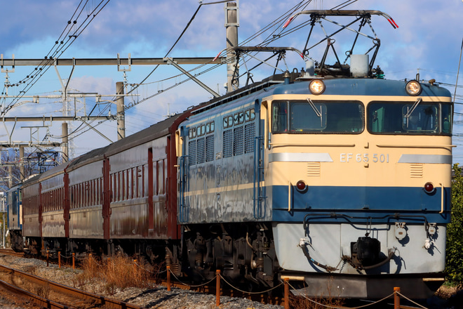 【JR東】クラブツーリズム主催の旧型客車を使った団体列車運転を本庄～岡部間で撮影した写真