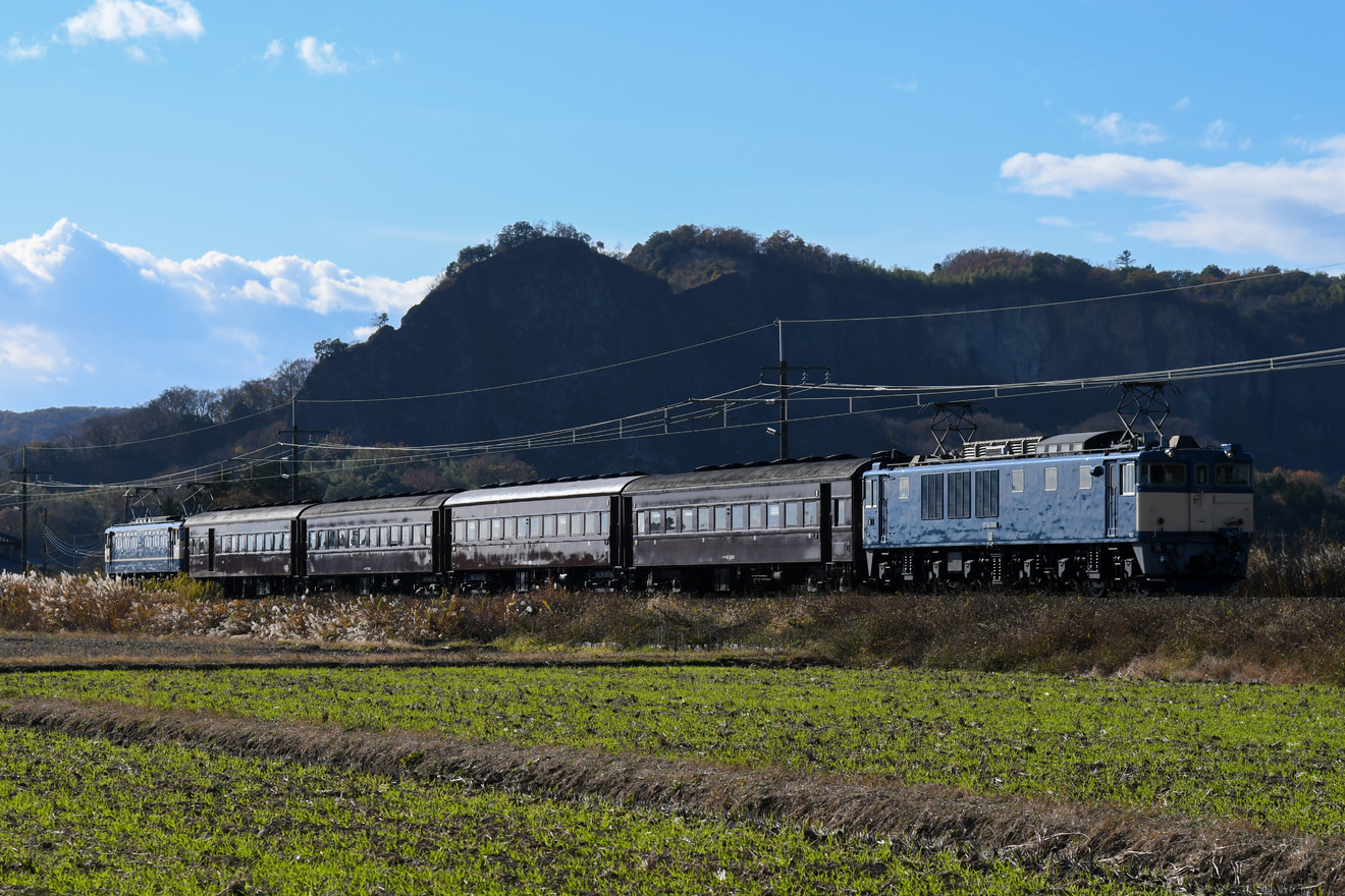 【JR東】クラブツーリズム主催の旧型客車を使った団体列車運転の拡大写真