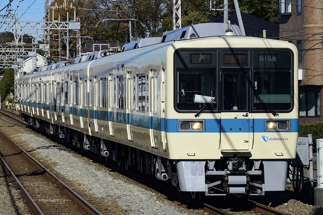 【小田急】8000形8058×4(8058F)大野総合車両所出場試運転を座間駅で撮影した写真