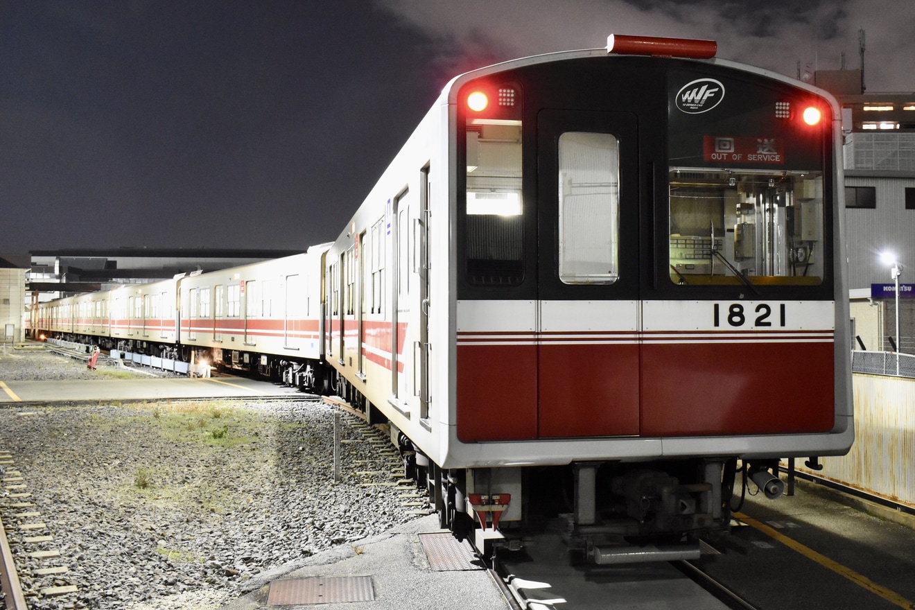 【大阪メトロ】10A系1121F廃車回送の拡大写真