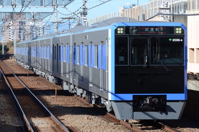 【都営】三田線6500形6506F新造車両性能試験を西台駅で撮影した写真