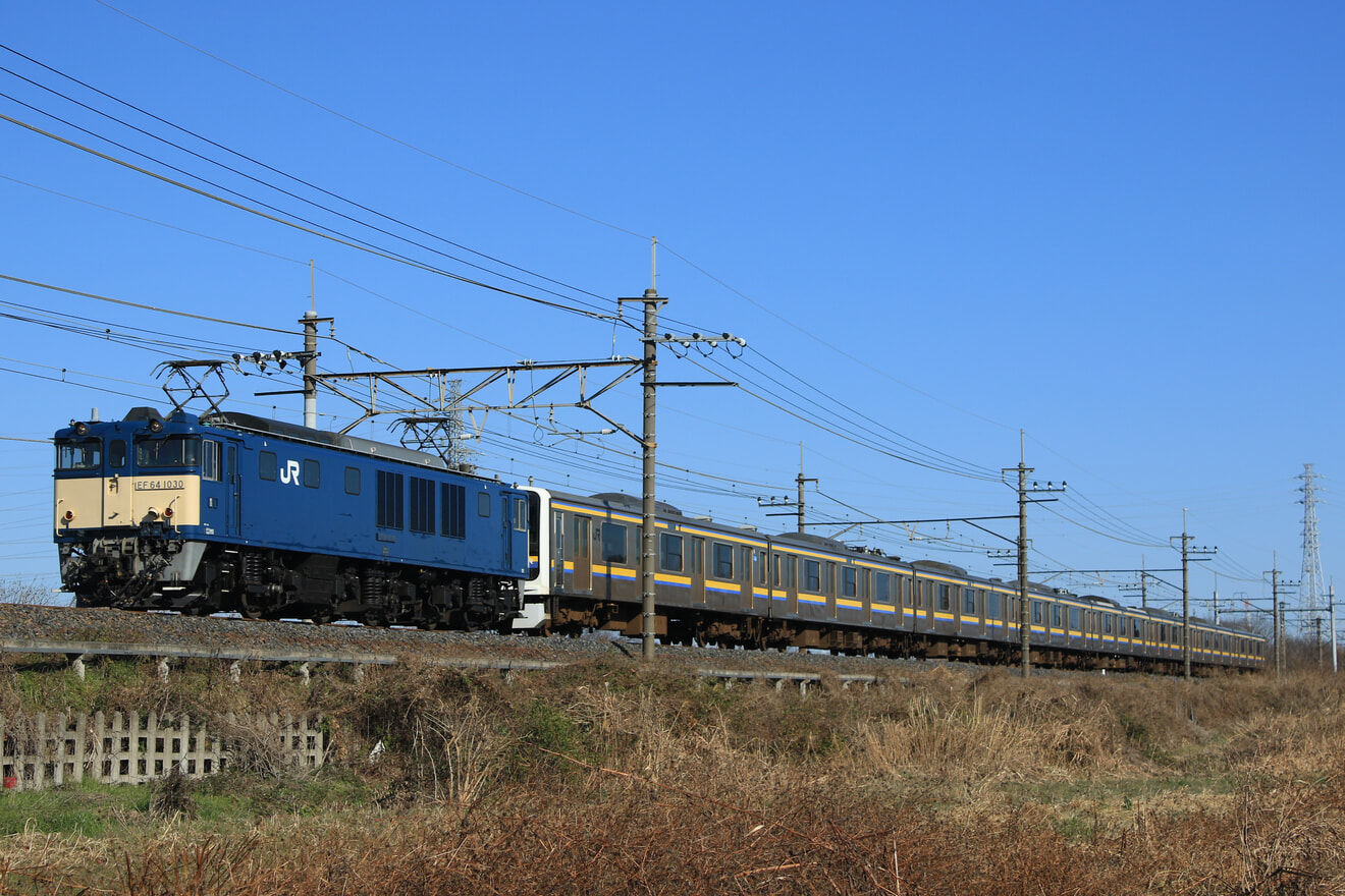 【JR東】209系マリC619編成+マリC601編成配給輸送の拡大写真