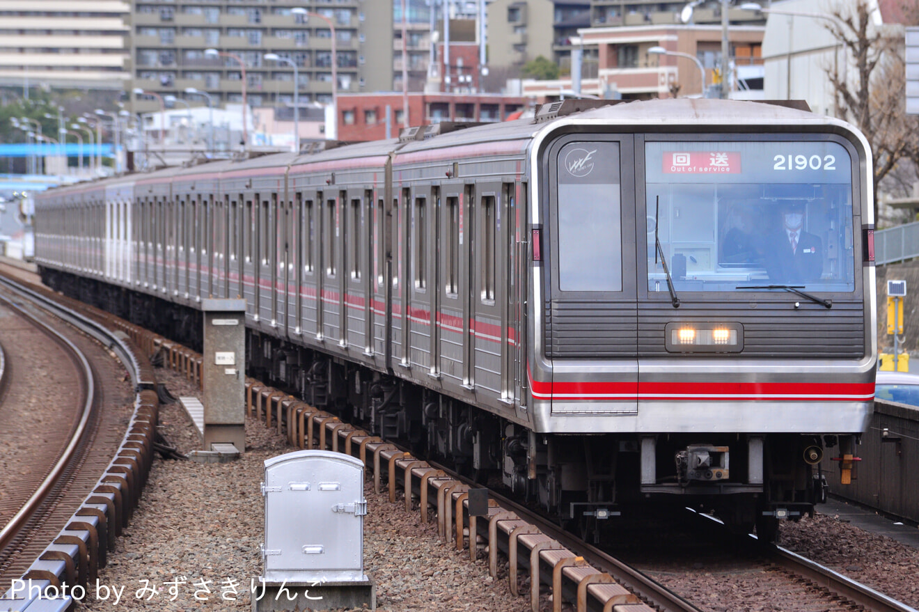 【大阪メトロ】21系21602Fが御堂筋線・北大阪急行線で試運転の拡大写真