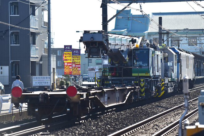 【JR貨】高崎支社 鉄道クレーン車甲種輸送を桶川～北上尾間で撮影した写真