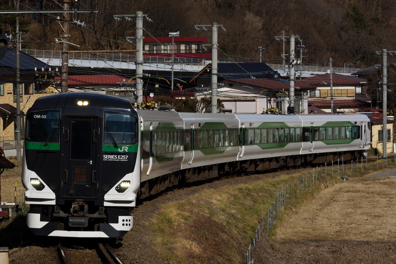 【JR東】富士回遊にE257系5500番台が初充当の拡大写真